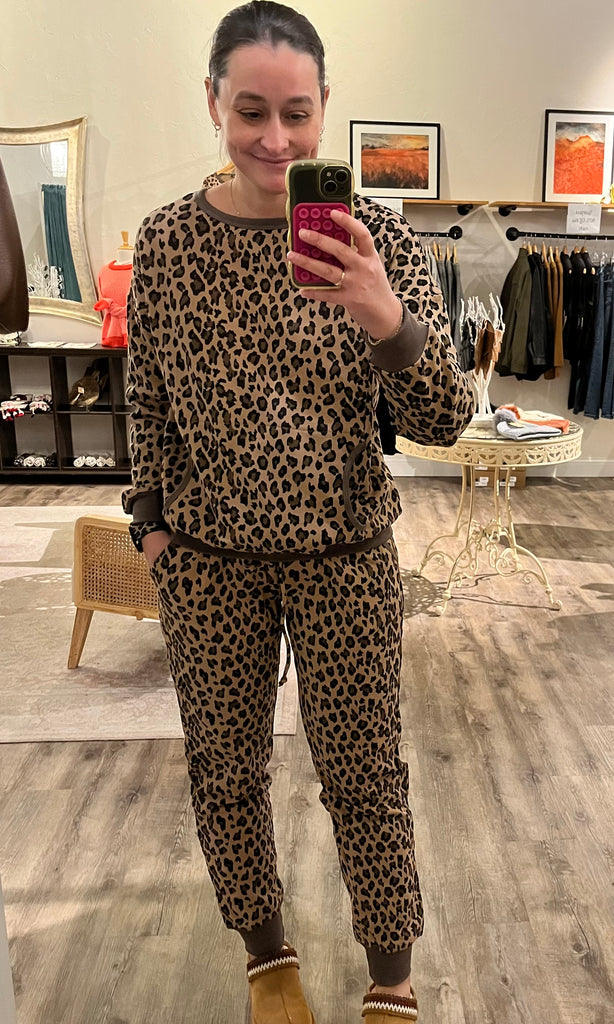 Leopard Jogger
